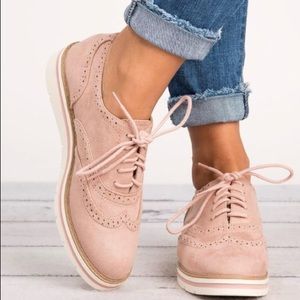 Lace Up Perforated Platform Oxfords Shoes size 7.5